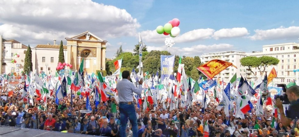 L'asse di (centro)destra è saldato